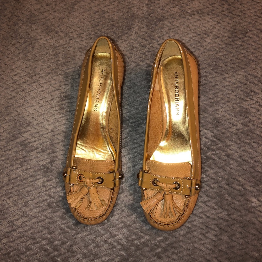 ArturoChiang Wedges B14